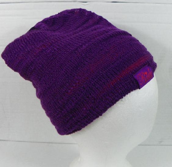 Ride Snowboard Peepshow Reversible Women's Beanie Vamp