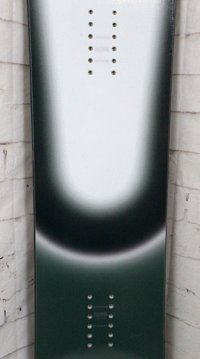 Rome Muse Women's Snowboard 144 cm Directional Twin Fusion Camber Demo