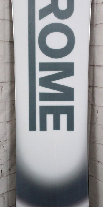 Rome Muse Women's Snowboard 144 cm Directional Twin Fusion Camber Demo