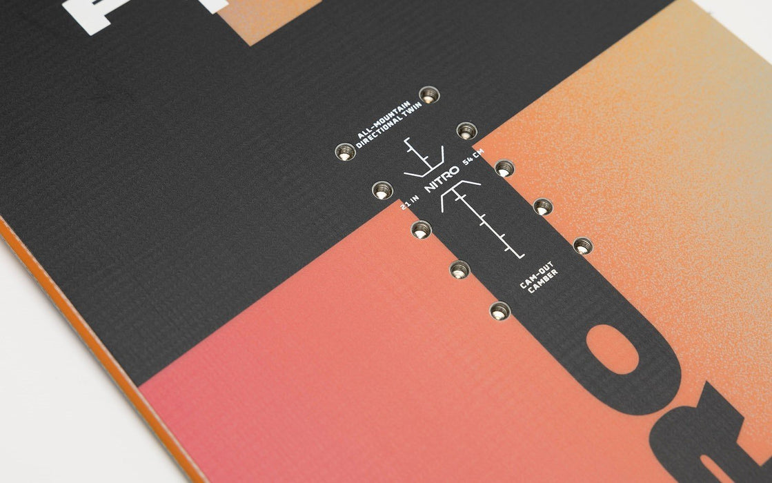 Nitro Prime Chroma Cam-Out Men's Snowboard 155 cm Directional Twin New 2026