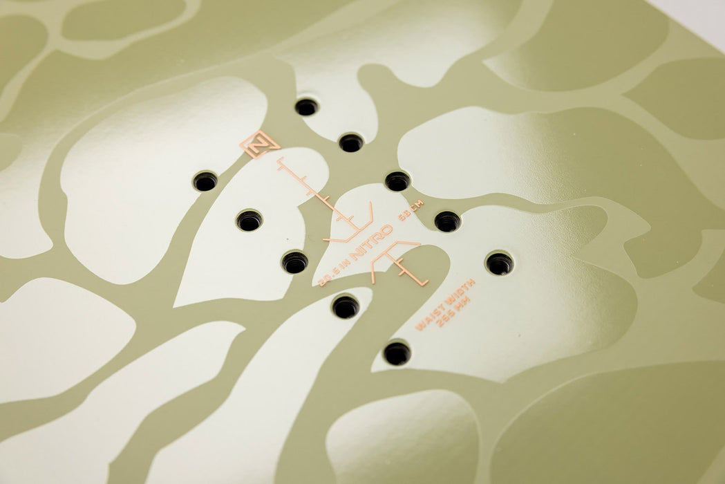 Nitro Cannon Men's All Mountain Snowboard 173 cm New 2026