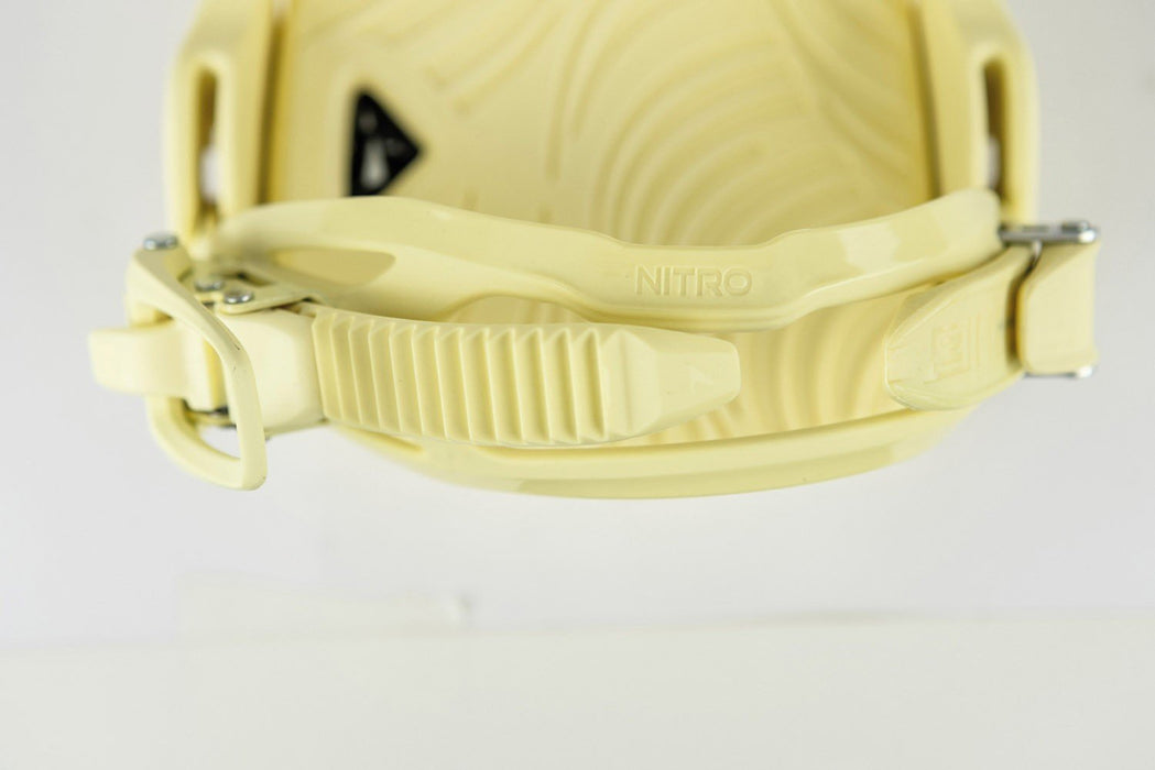 Nitro Cosmic Snowboard Bindings Women's Small / Medium (US 5.5-10.5) Light Lemon