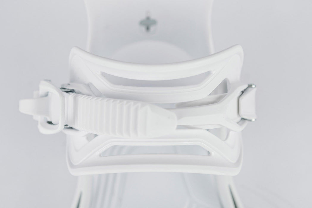 Nitro Charger Mini Youth Snowboard Bindings Small (US Kids 3 - 6.5) White New
