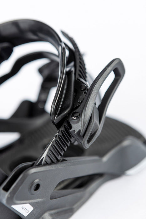 Nitro Charger Micro Youth Snowboard Bindings XS Black Kids US 12-2.5 New