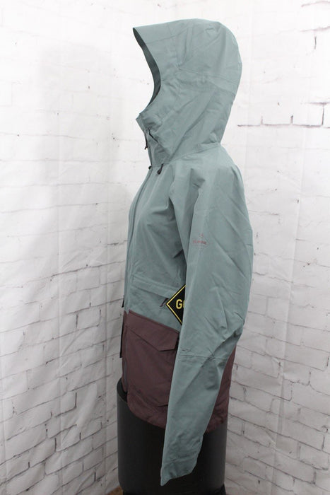 Dakine Pure 2L GORE-TEX Snowboard Jacket, Women's Medium, Balsam / Amethyst New