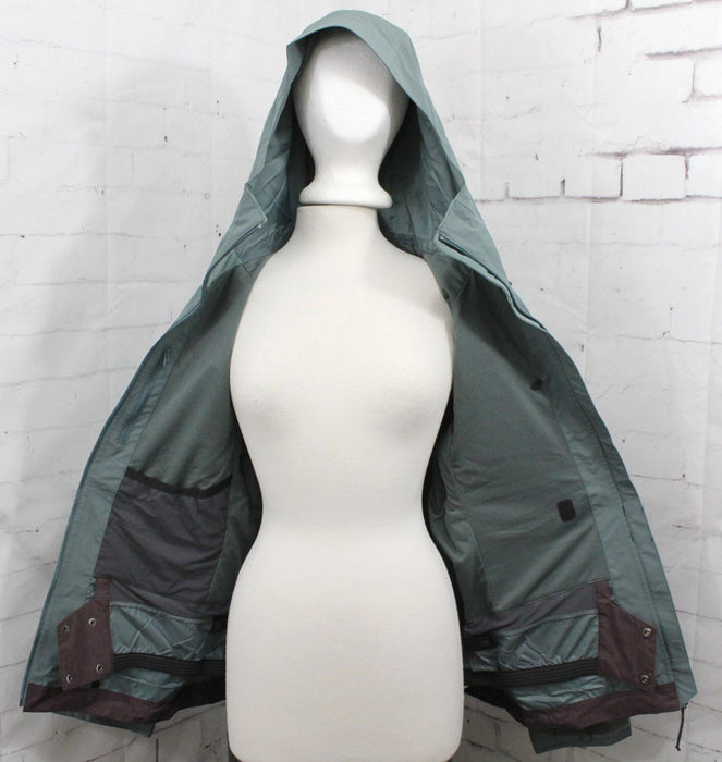 Dakine Pure 2L GORE-TEX Snowboard Jacket, Women's Medium, Balsam / Amethyst New