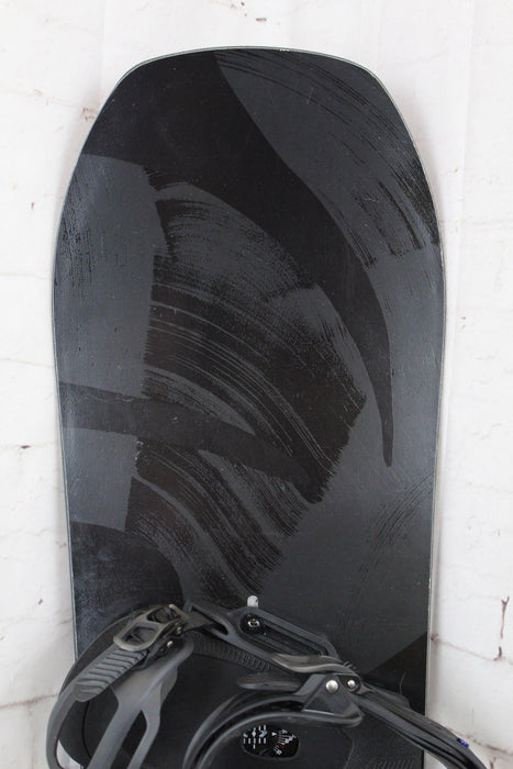 Burton Hometown Hero Wide Snowboard 160 cm w/ X EST Bindings Large Black Demo