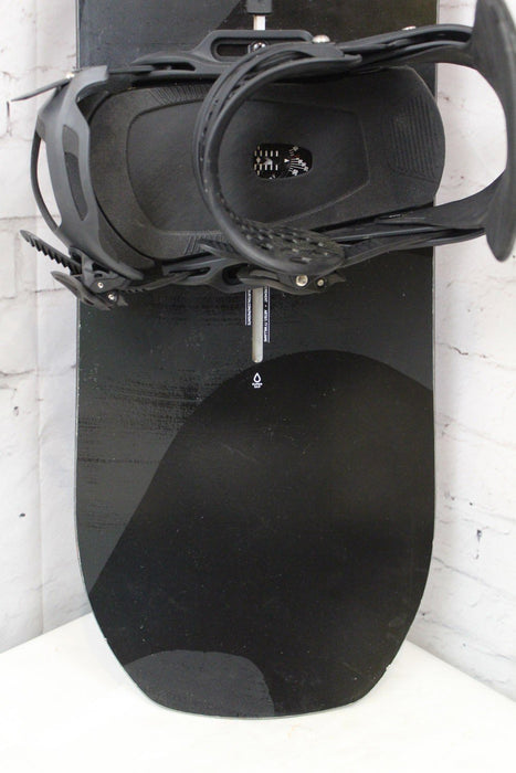 Burton Hometown Hero Wide Snowboard 160 cm w/ X EST Bindings Large Black Demo