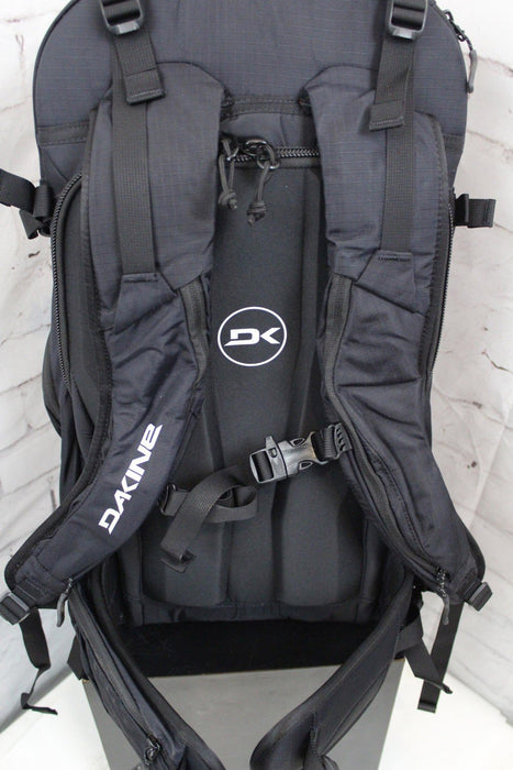 Dakine Women's Poacher 30L Snowboard and Ski Backcountry Backpack Black New