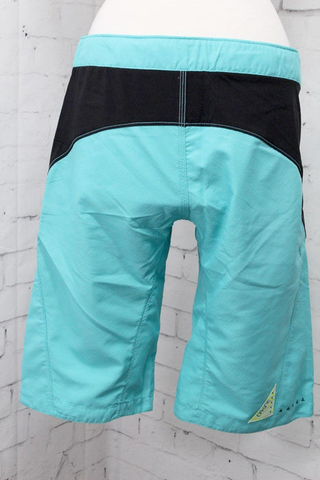 Dakine Women's Siren Cycling Shorts w/o liner, 28" Waist, Ceramic Blue New