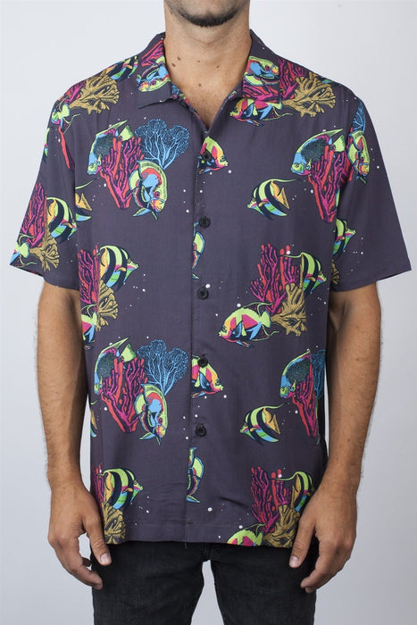 Neff Daily Pool Sider Short Sleeve Shirt, Men's Medium, Neon Tropics Black Print